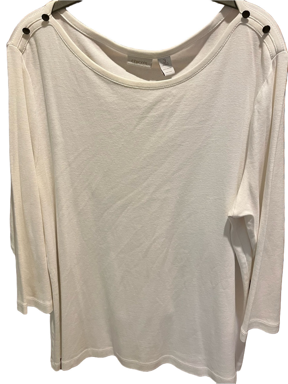 135. WOMENS CHICO’S 2/L DETAIL TOP
